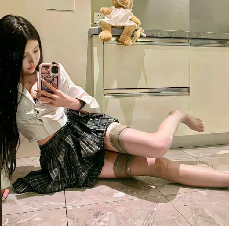 神秘温情流《凪的新生活》高清全集：逃离职场内卷，开启清爽的极简人生