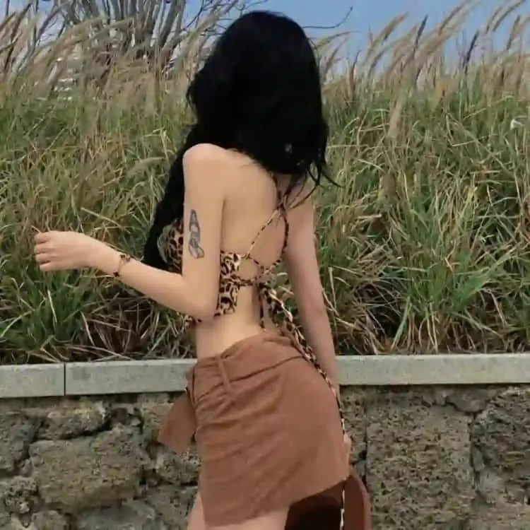 【社会反思】《明天，我会成为谁的女友》全集在线：出租女友、陪酒女、追星族的边缘女性真实生活图鉴
