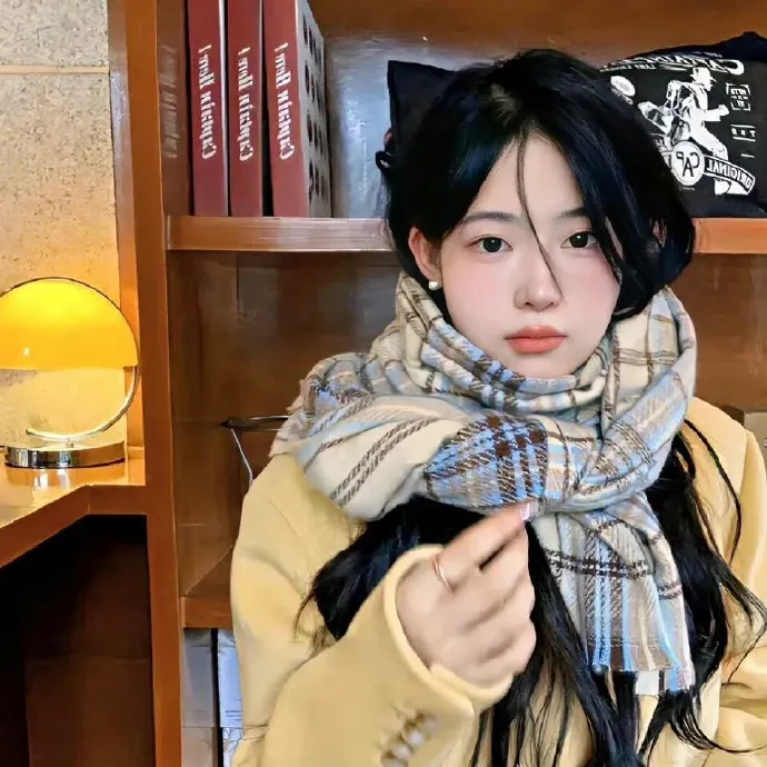 【青春遗憾美学】《升起的烟花，从下面看？还是从侧面看？》：不断重置时间只为和你在一起的夏天